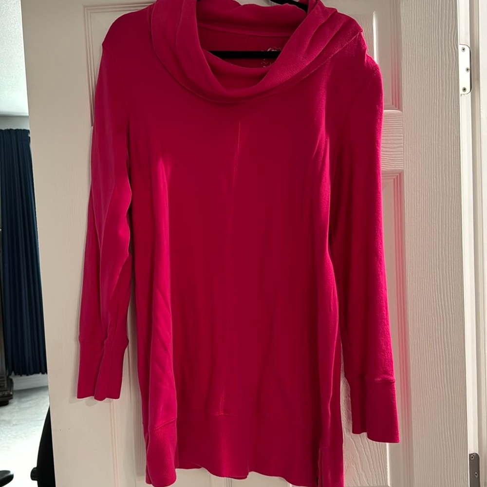 In great condition women’s tunic to wear with leggings or without